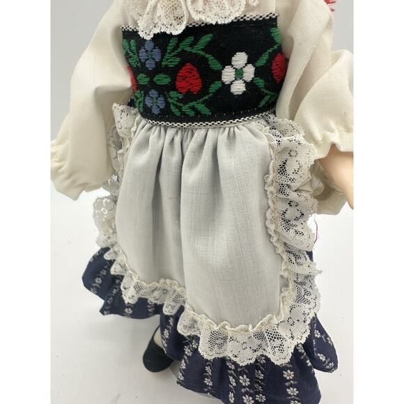 Vtg 1975 Effanbee 11" Heidi Collector Doll #1176 - Picture 4 of 7